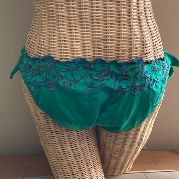 Becca swim bottom M - Picture 4 of 5